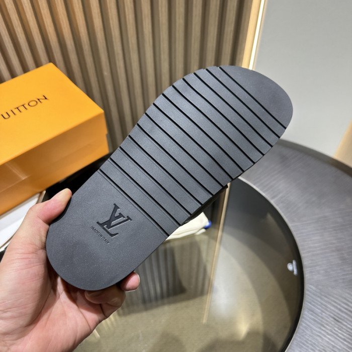 LVT SLIDE COPSHOE LVS-101