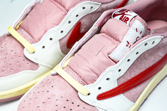 Travis Scott x Fragment x Air Jordan 1 Low OG DM7866-100