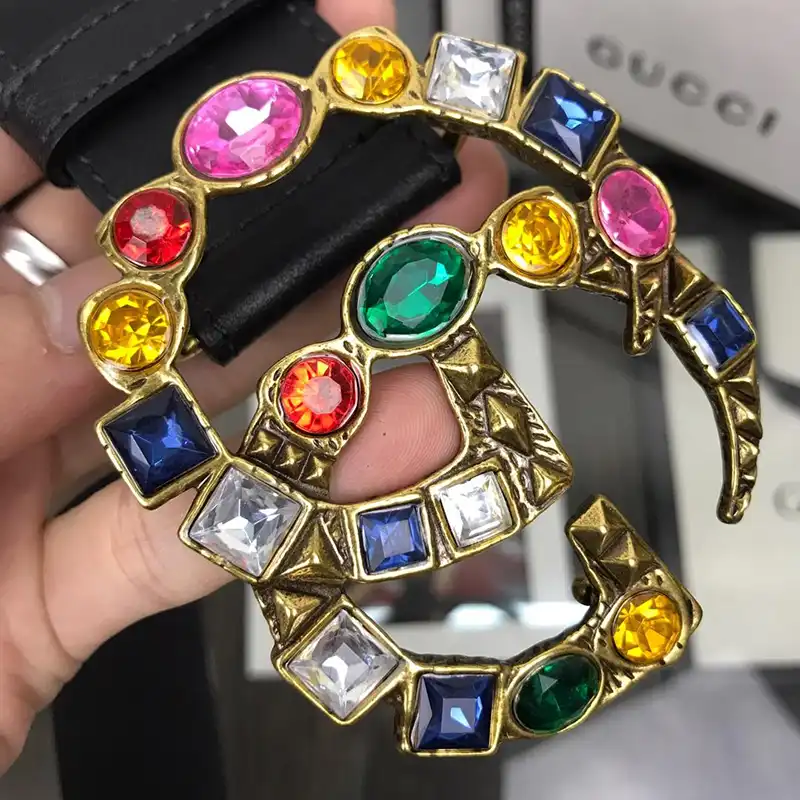 G*u*i s belte 1905bl0424