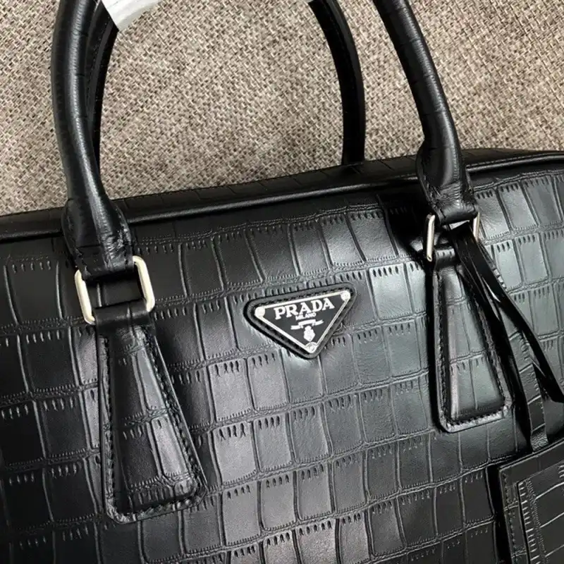 Pra*a bags 1910bb0030