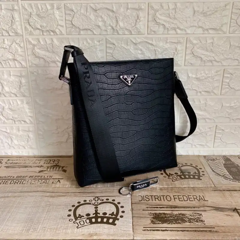 Pra*a bags 1910bb0099