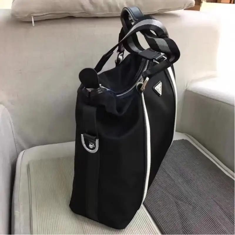 Pra*a bags 1917m0094