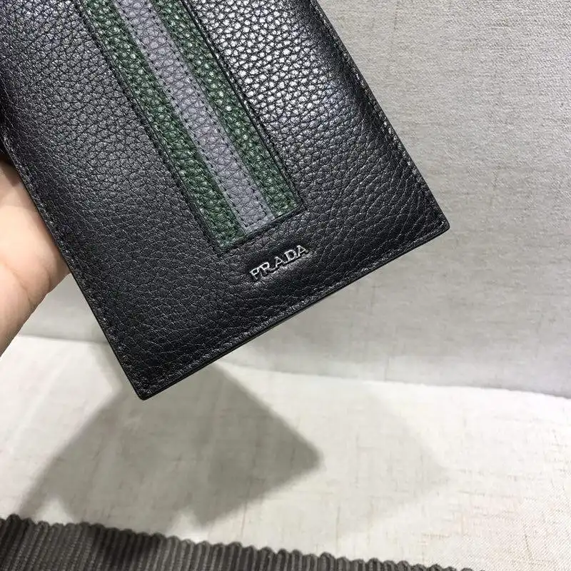 Pra*a bags 1917m0103