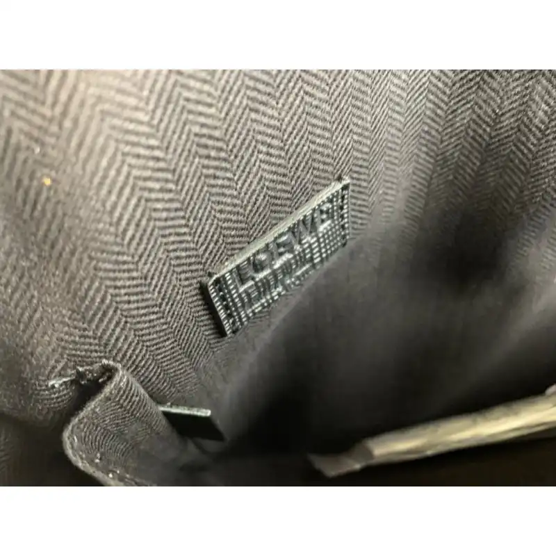 L0ew* bags 19loe0118