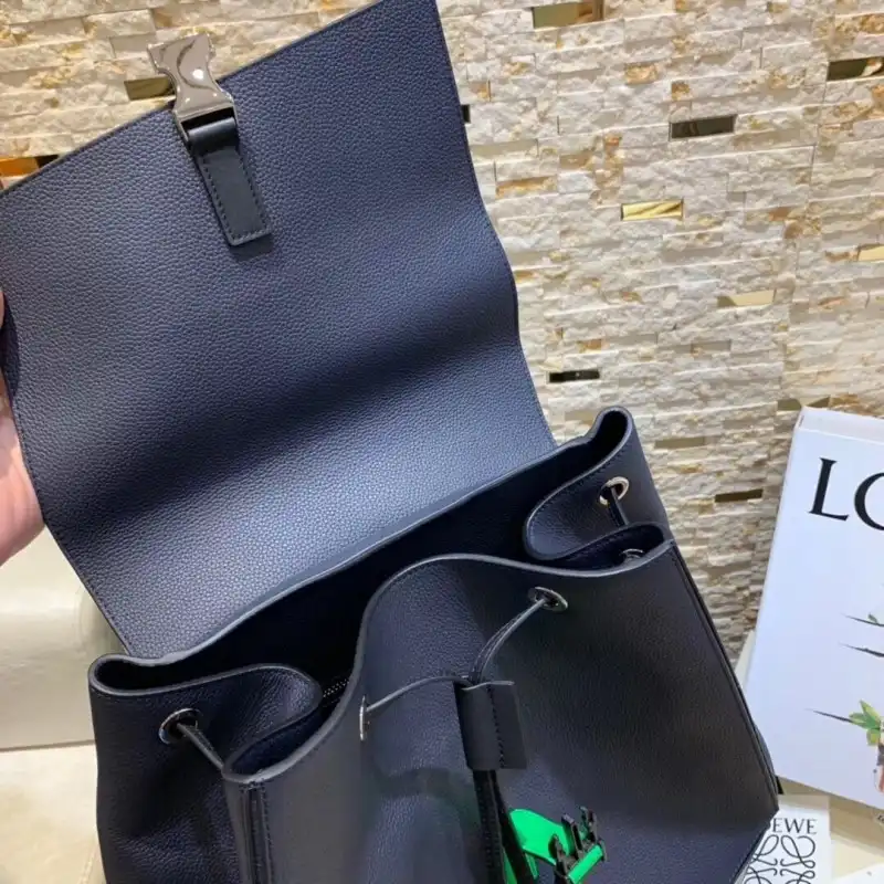 L0ew* s bag 19yan0001