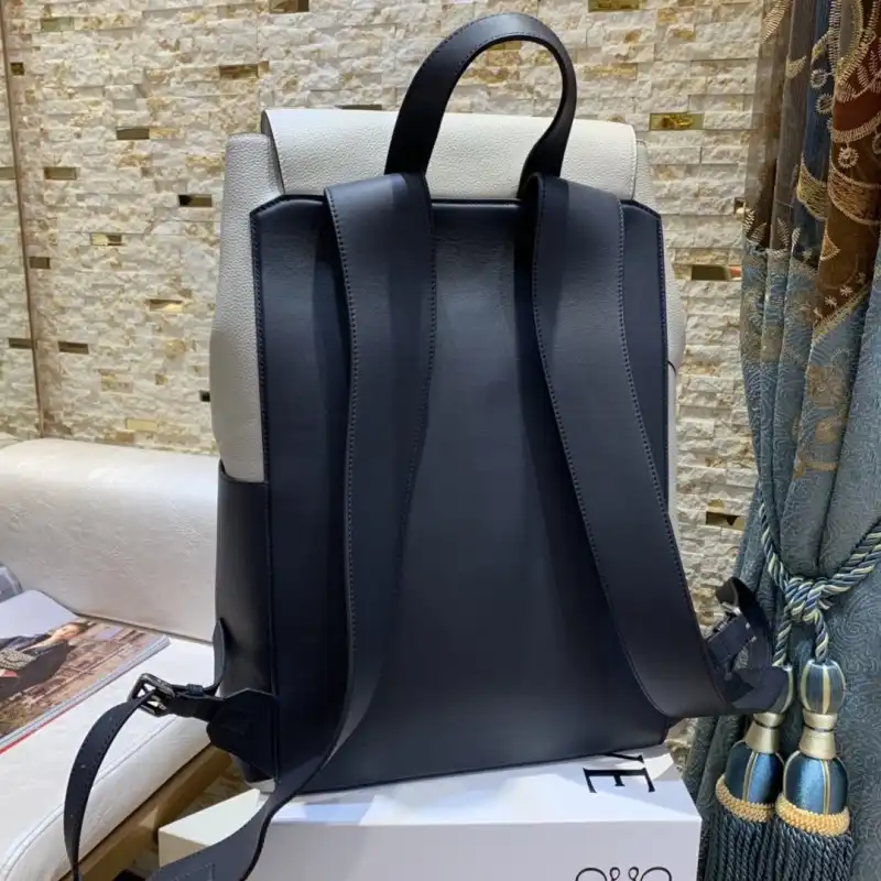 L0ew* s bag 19yan0006