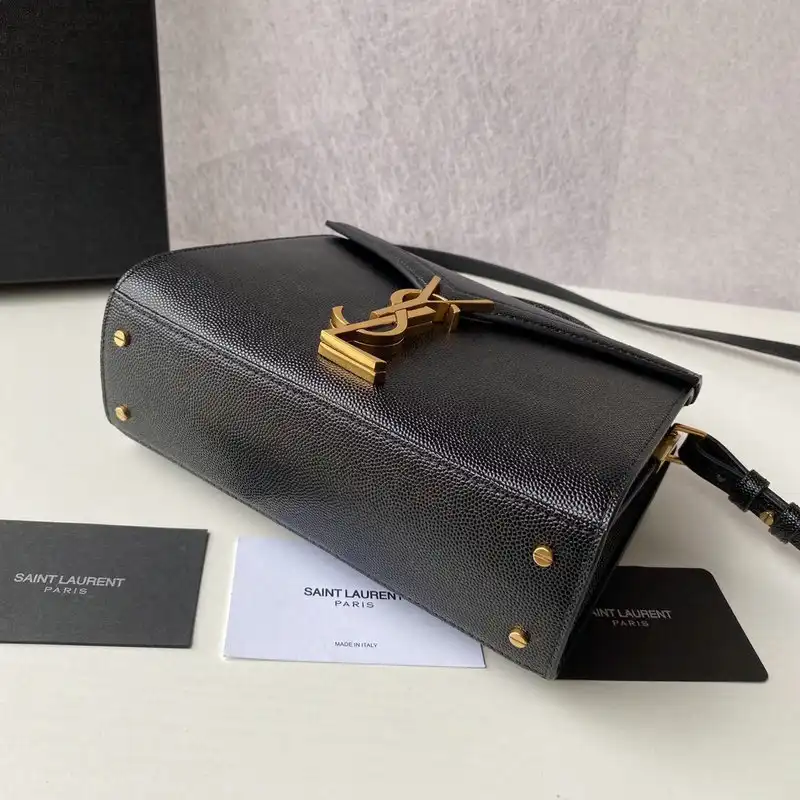 Y51 bags 2010b570019