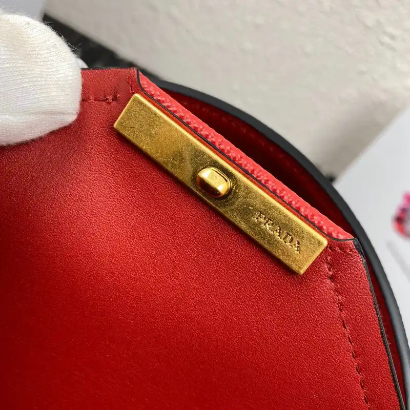 Pra*a bags 206b570019