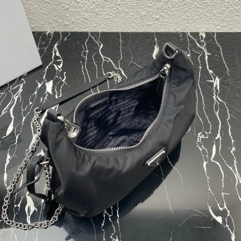 Pra*a bags 206b570025