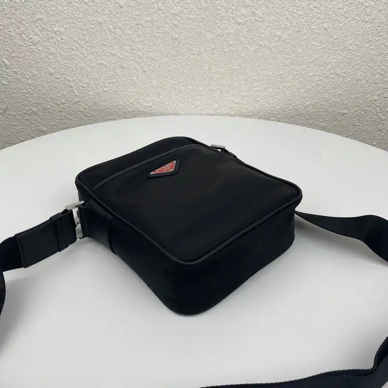 Pra*a bags 206b570121