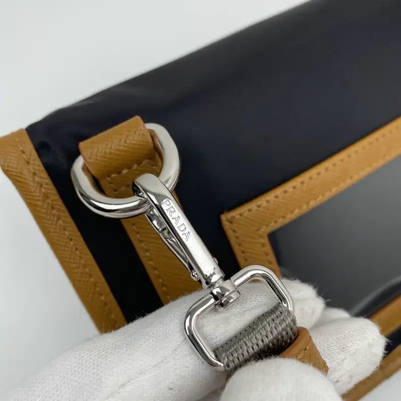 Pra*a bags 206b570131