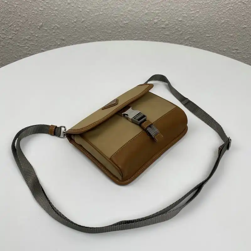 Pra*a bags 206b570132