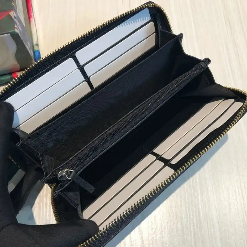 G*u*i bags 20guc0034