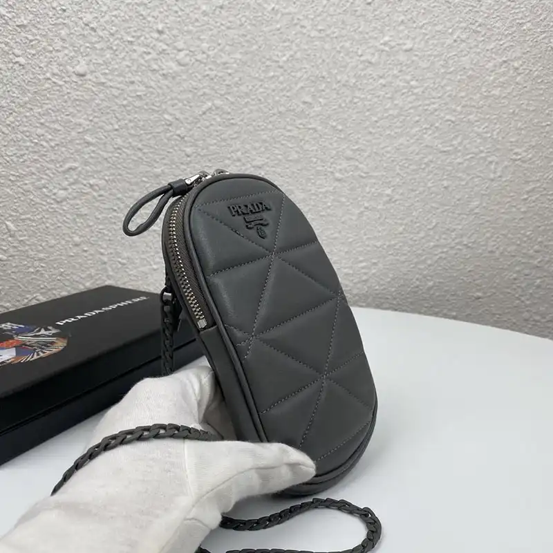 Pra*a bags 204b570054