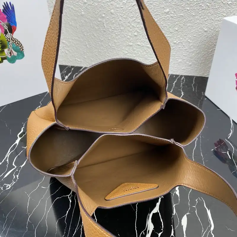 Pra*a bags 205fy0164