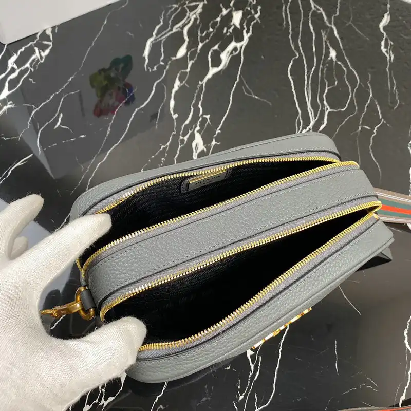 Pra*a bags 2104dj0035