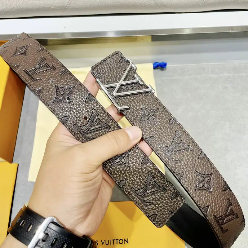 LV Belts 2104XF0006