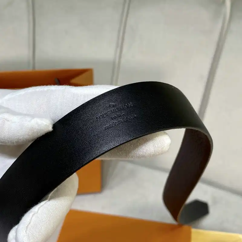 LV Belts 2106XF0002