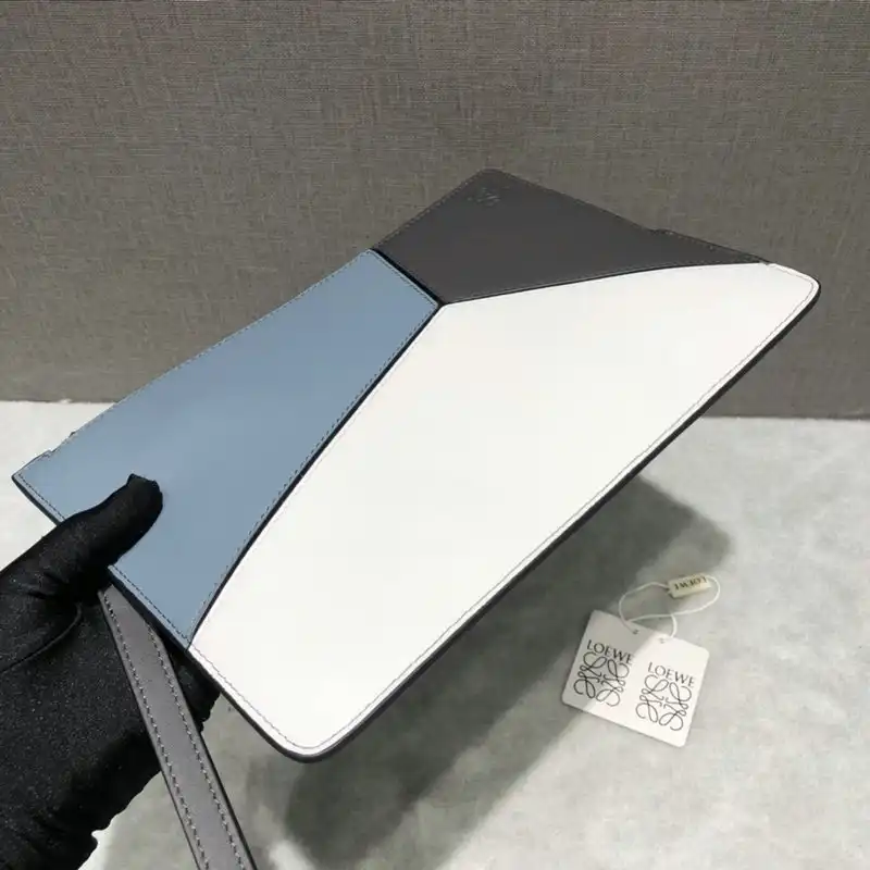 L0ew* bags 2106dj0015