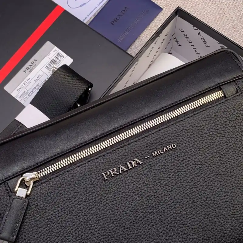 Pra*a bags 2107ya0010