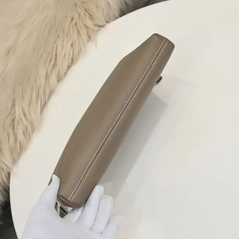 H**me5 bags 2107ya0054