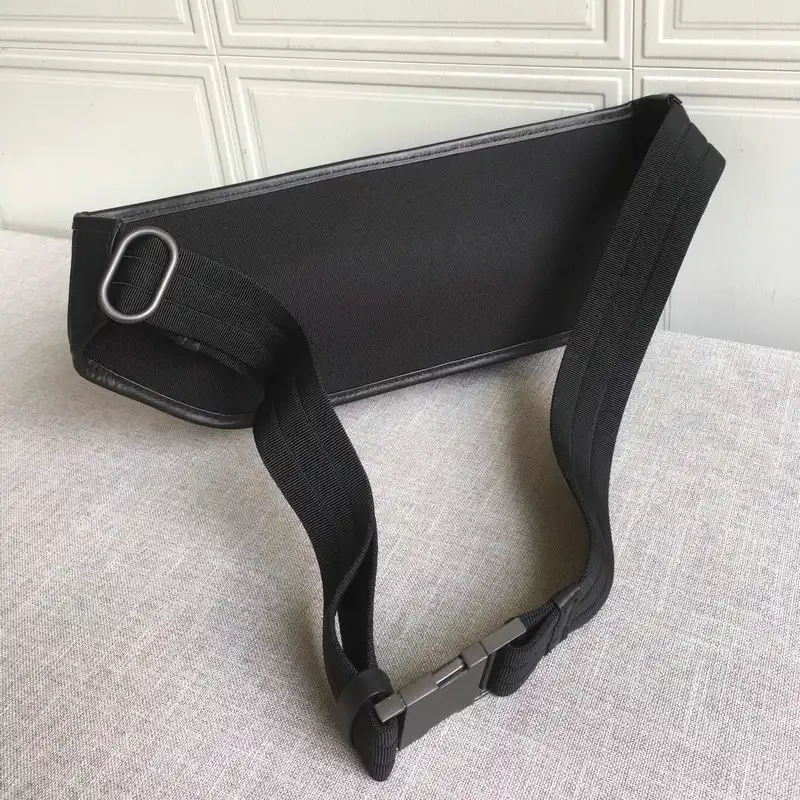 b0tt*ga Ven*ta bag 2108sf0205