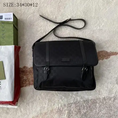 G*u*i s bags 2108ya0088