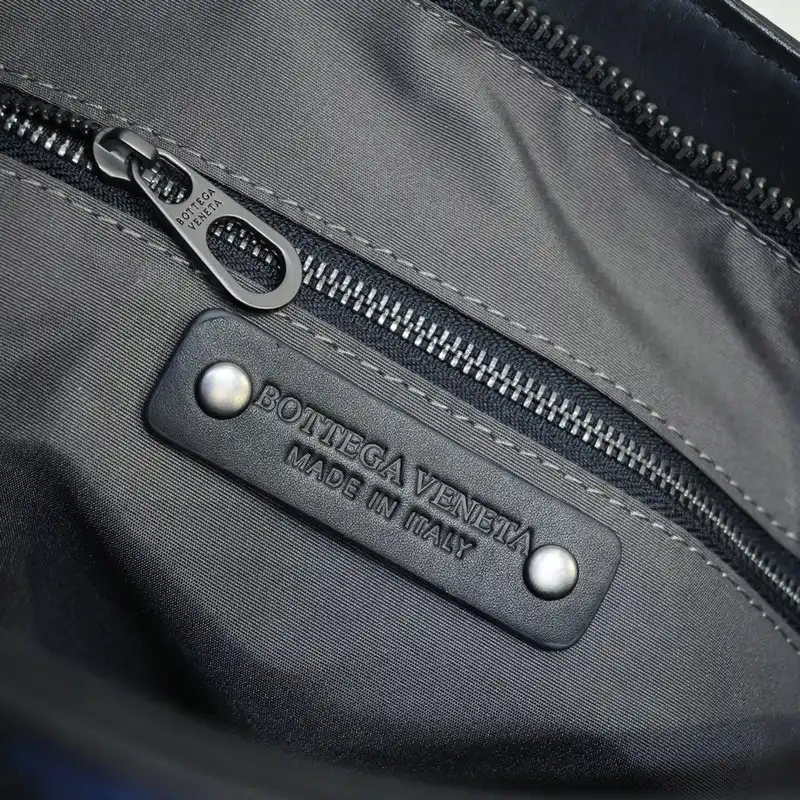 b0tt*ga Ven*ta s bags 2110yz0004