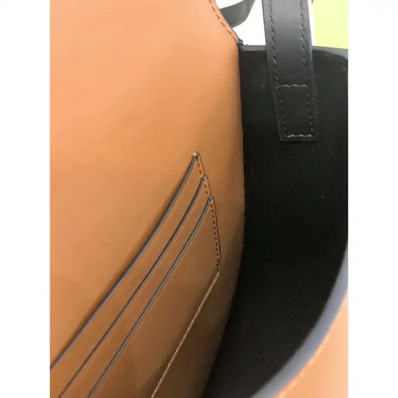 L0ew* bags 2111fy0047