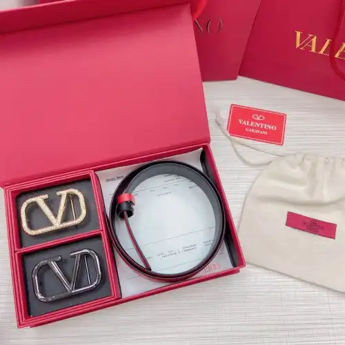 Va1e*ntin0 belts 2111xf0047