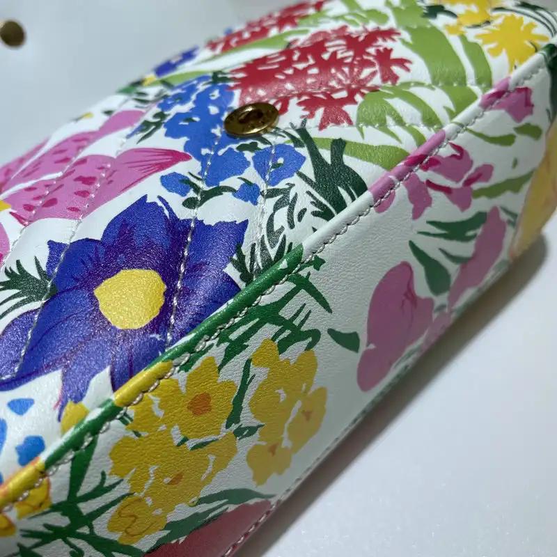 G*u*i bags 2111ya0008