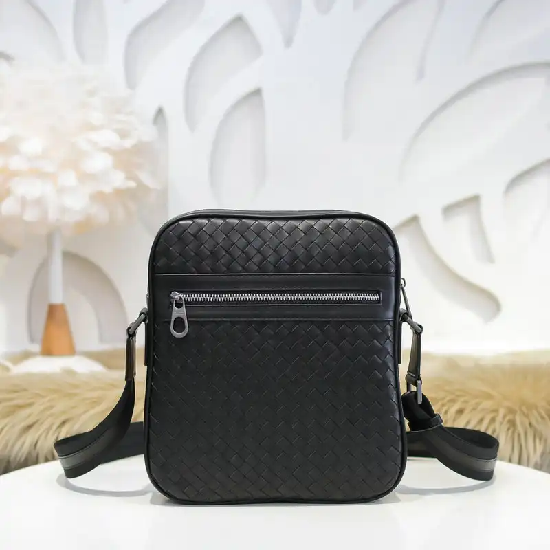 Bottega Veneta Bags 2111YZ0018