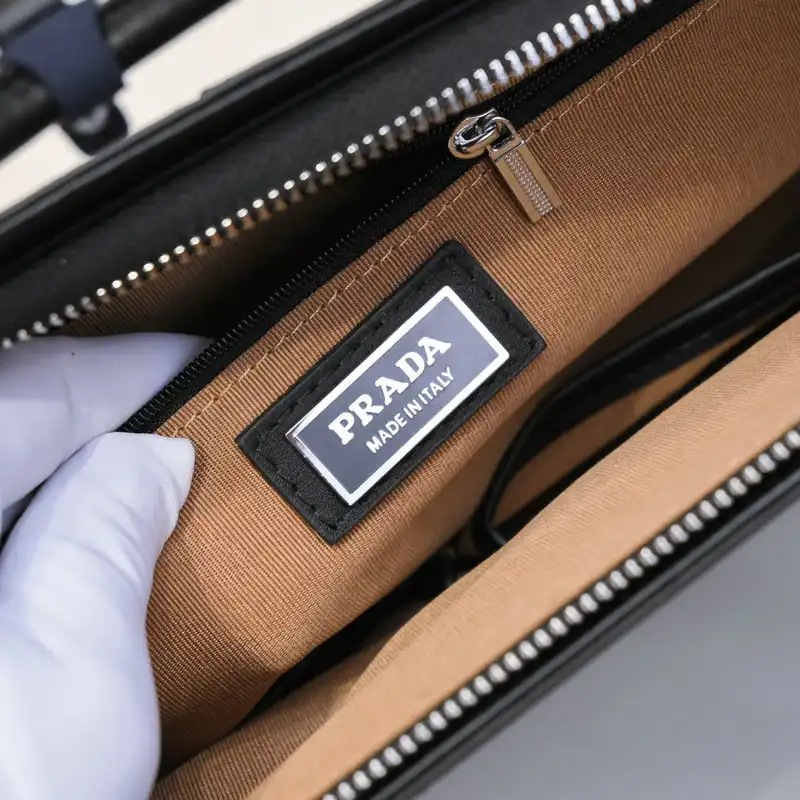 Pra*a bags 2111yz0056