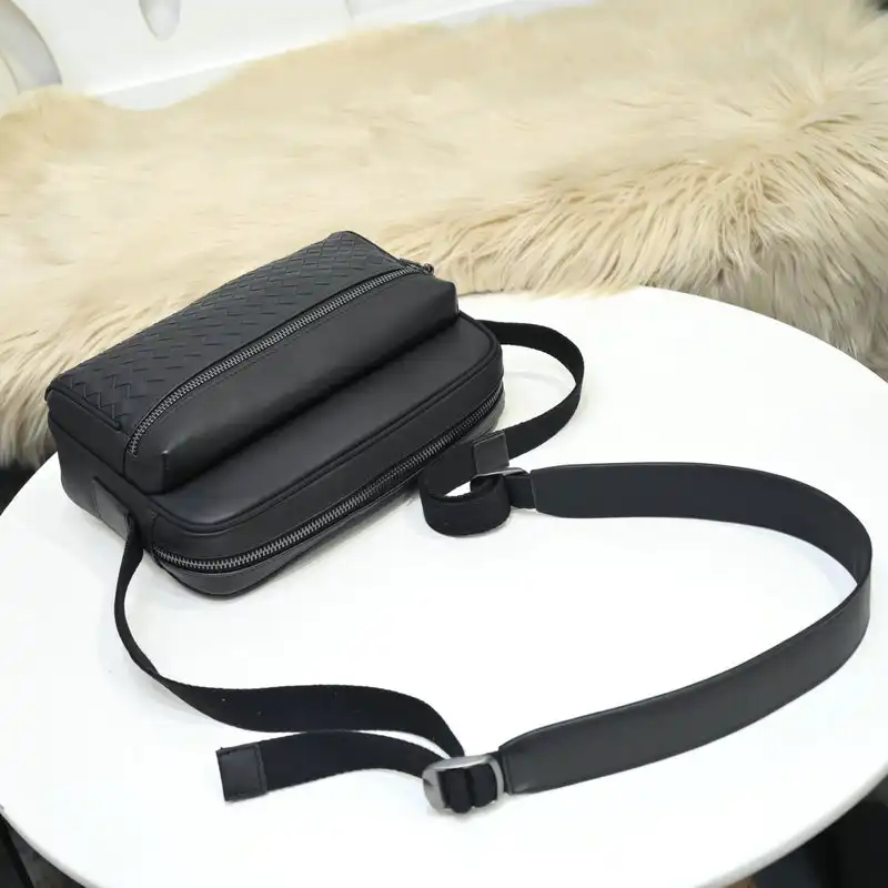 b0tt*ga Ven*ta bags 2111yz0084