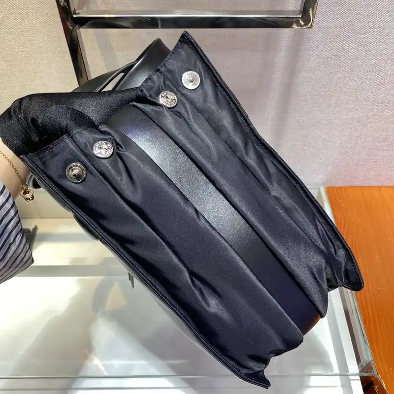 Prada Bag 2112YZ0094