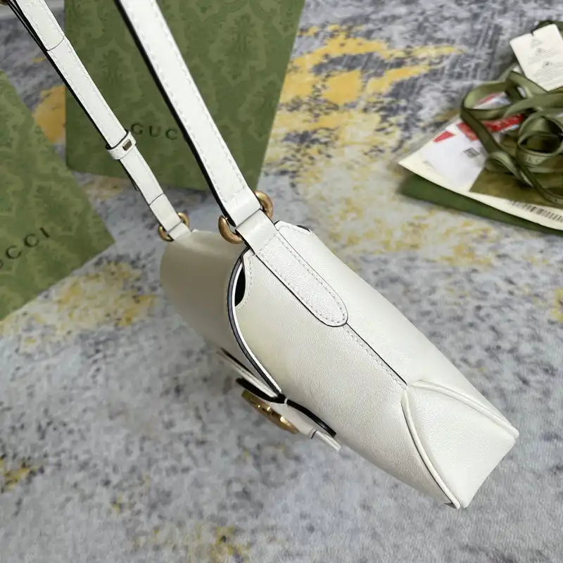 G*u*i bag 2201dj0052