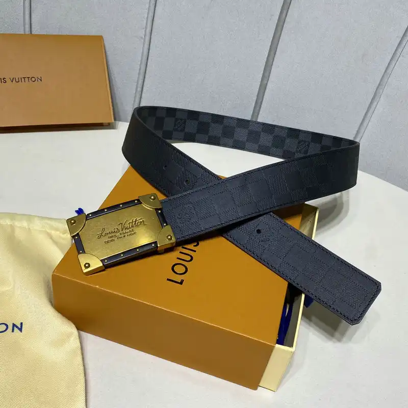 LV Belts 2204XA0002