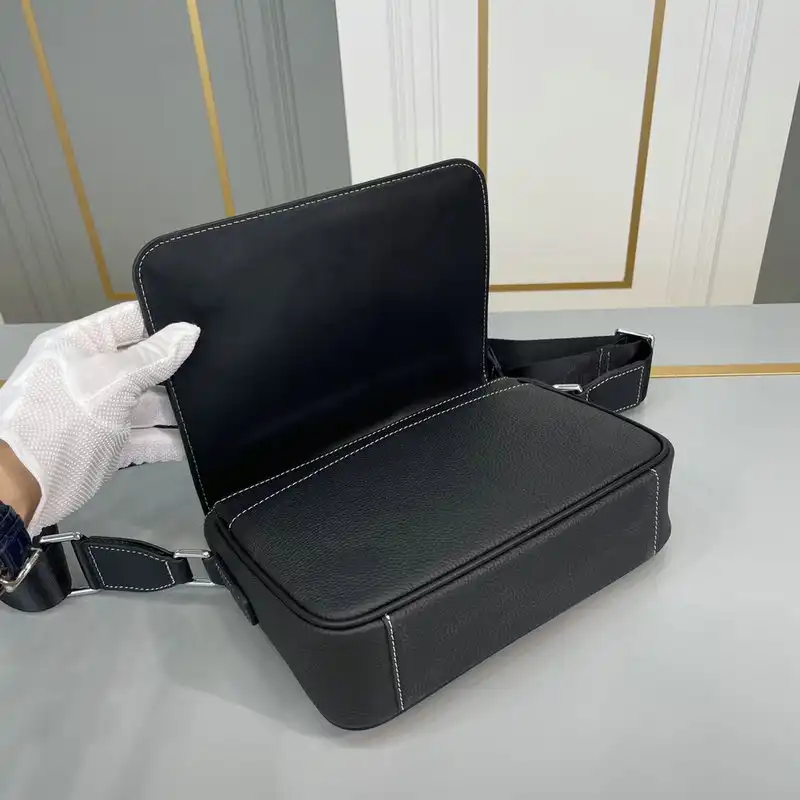 H**me5 bag 2204yz0036