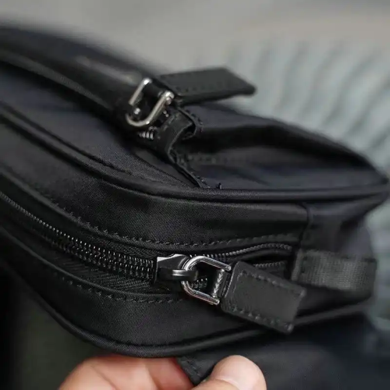 Pra*a bag 2204yz0048