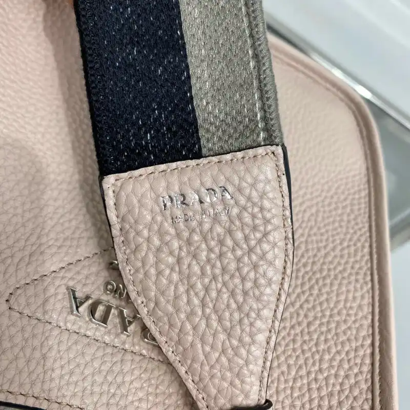 Pra*a bag 2205ya0048