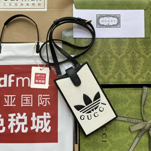 G*u*i bag 2207ya0017