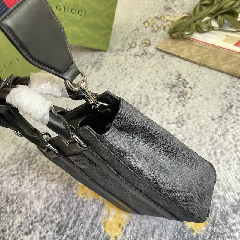 G*u*i bag 2208dj0037