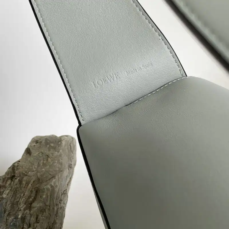 L0ew* bag 2209sw0005