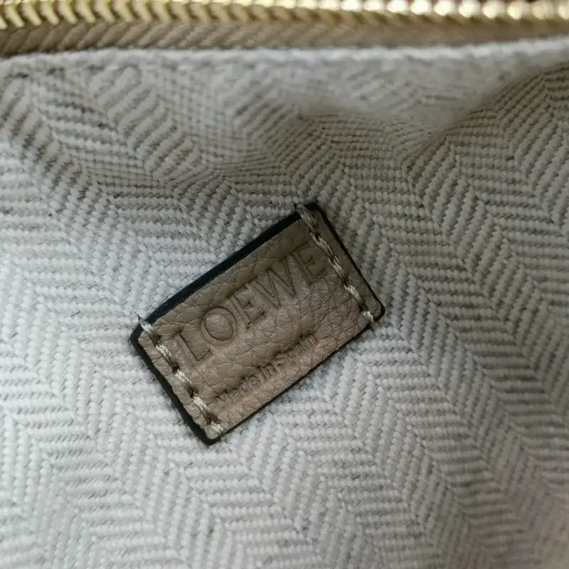 L0ew* bag 2209sw0010