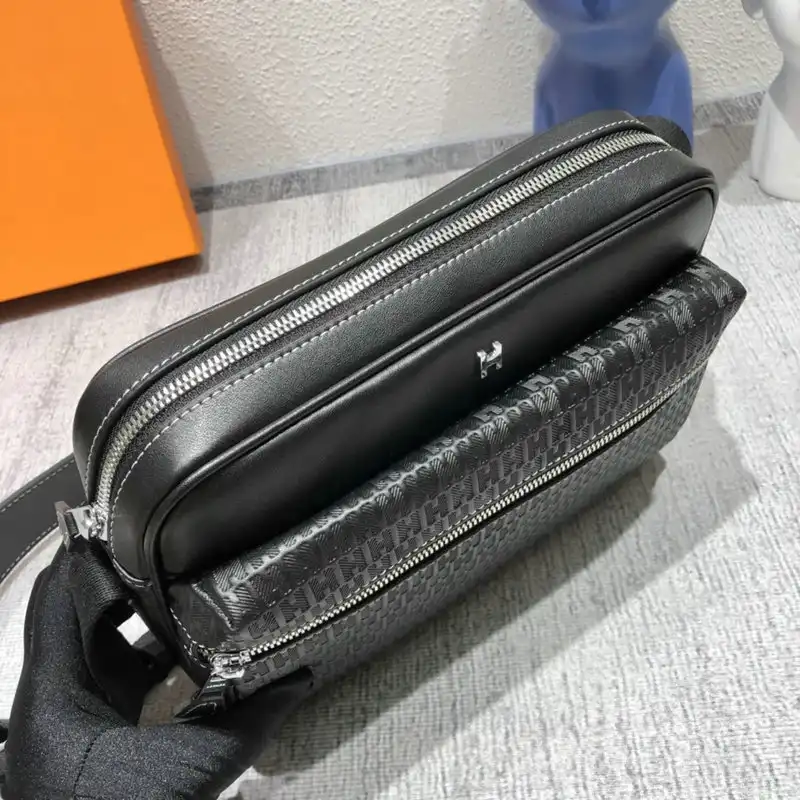 H**me5 bag 2209yz0017