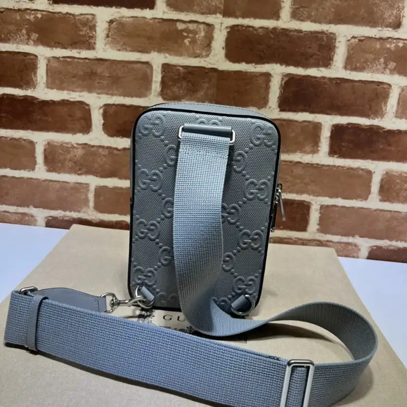 G*u*i bag 2210ya0112