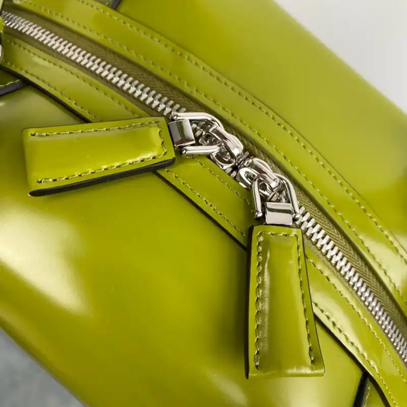 Pra*a bag 2210ya0120