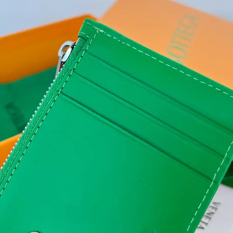 b0tt*ga Ven*ta bag 2211sf0043