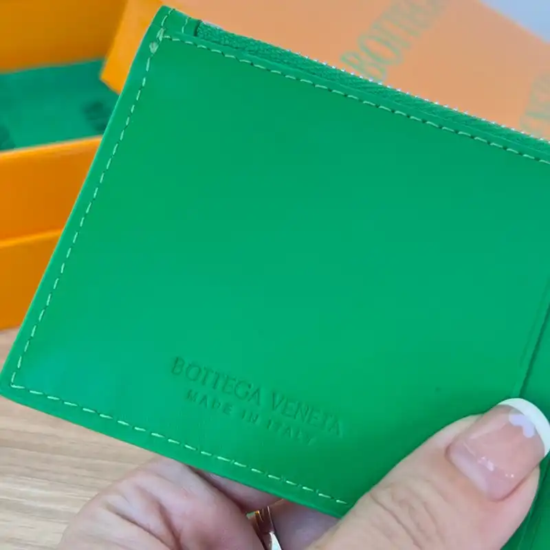 b0tt*ga Ven*ta bag 2211sf0043