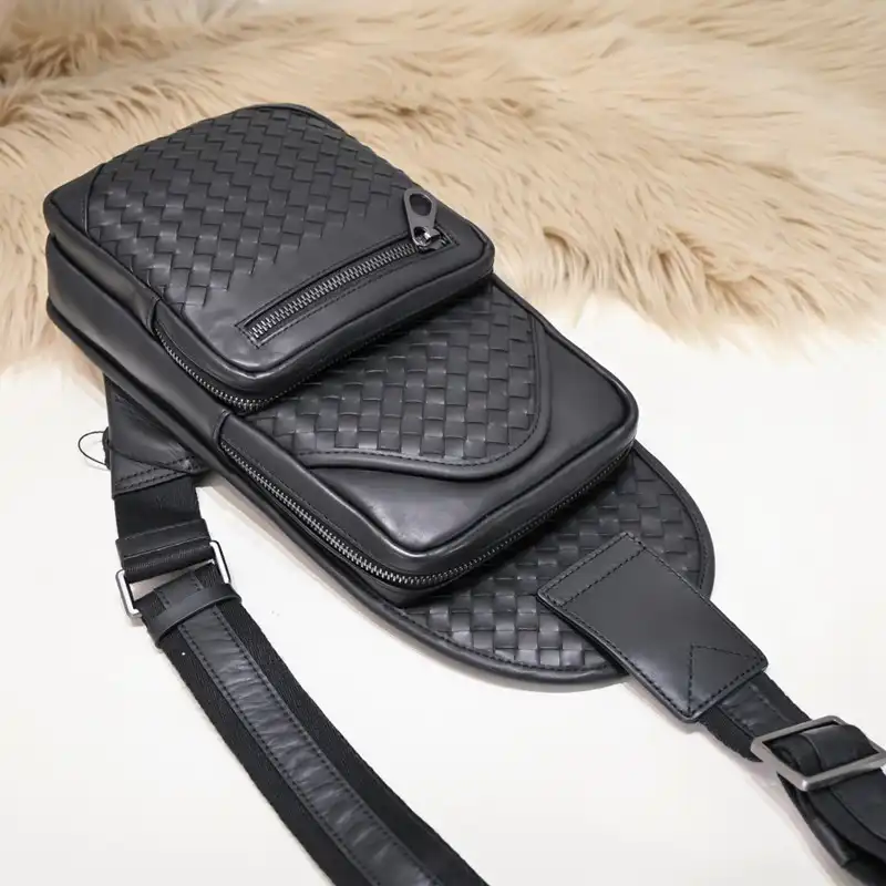 b0tt*ga Ven*ta bag 2212yz0051